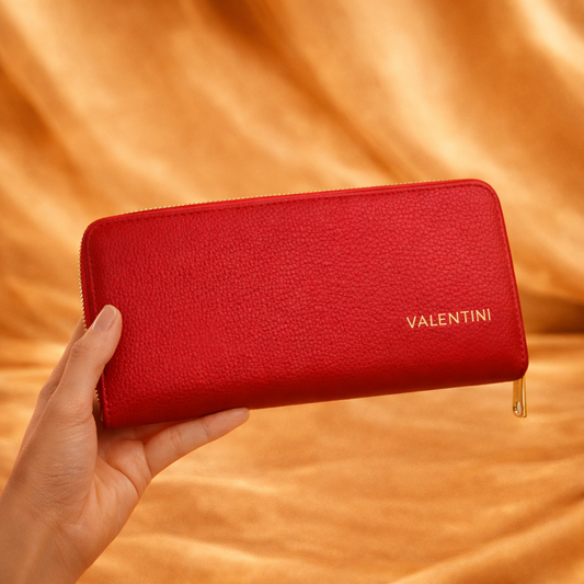 Ženski crveni novčanik